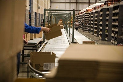 Cloud architecture in use in the warehouse